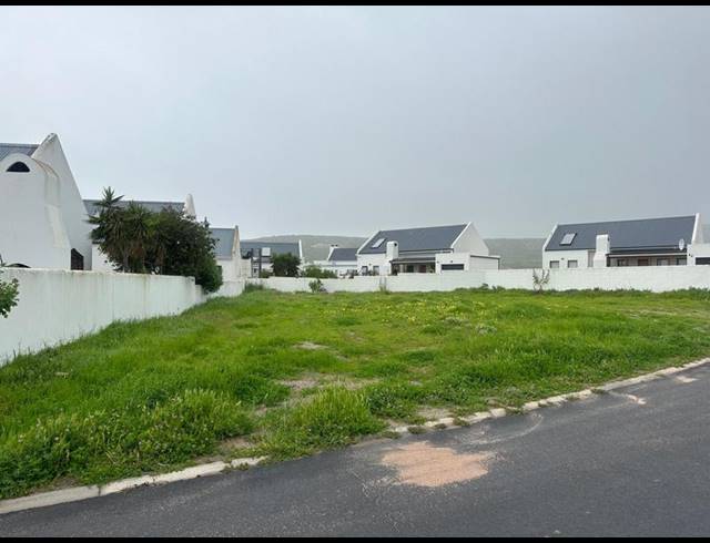 LAND FOR SALE IN HARBOUR LIGHTS